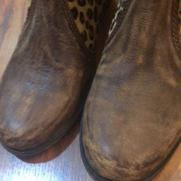 Sheridan Mia Handcrafted leather leopard booties - Picture 10 of 16